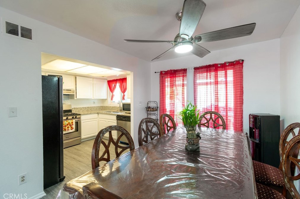 16060 Miller Ave, Fontana CA  92336-1848 exterior