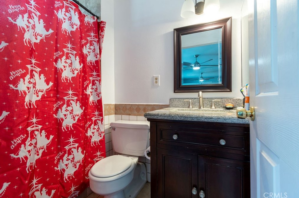 16060 Miller Ave, Fontana CA  92336-1848 exterior