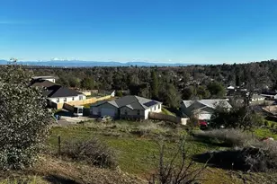 490 Turquoise Ct, Redding, CA 96003 - Photo 5