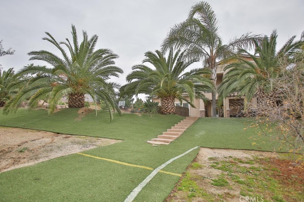 16622 Catalonia Dr, Riverside CA  92504-8701 exterior