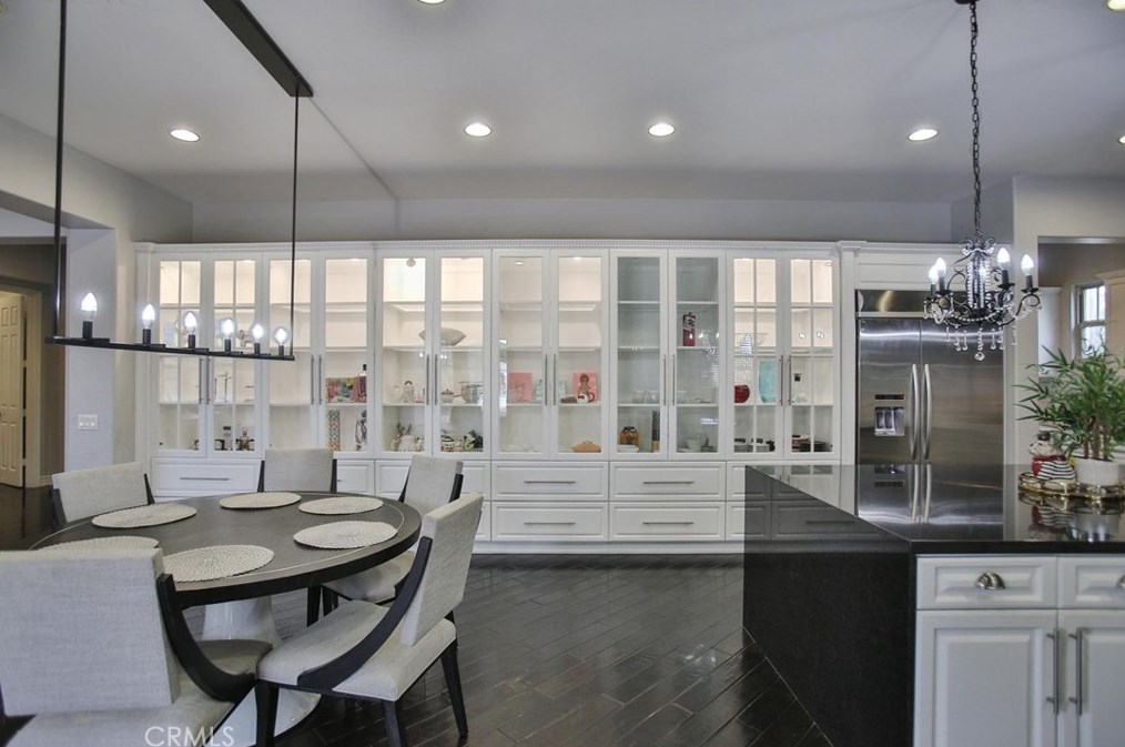 16622 Catalonia Dr, Riverside CA  92504-8701 exterior
