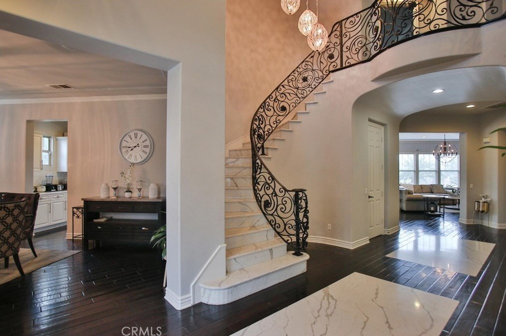 16622 Catalonia Dr, Riverside CA  92504-8701 exterior