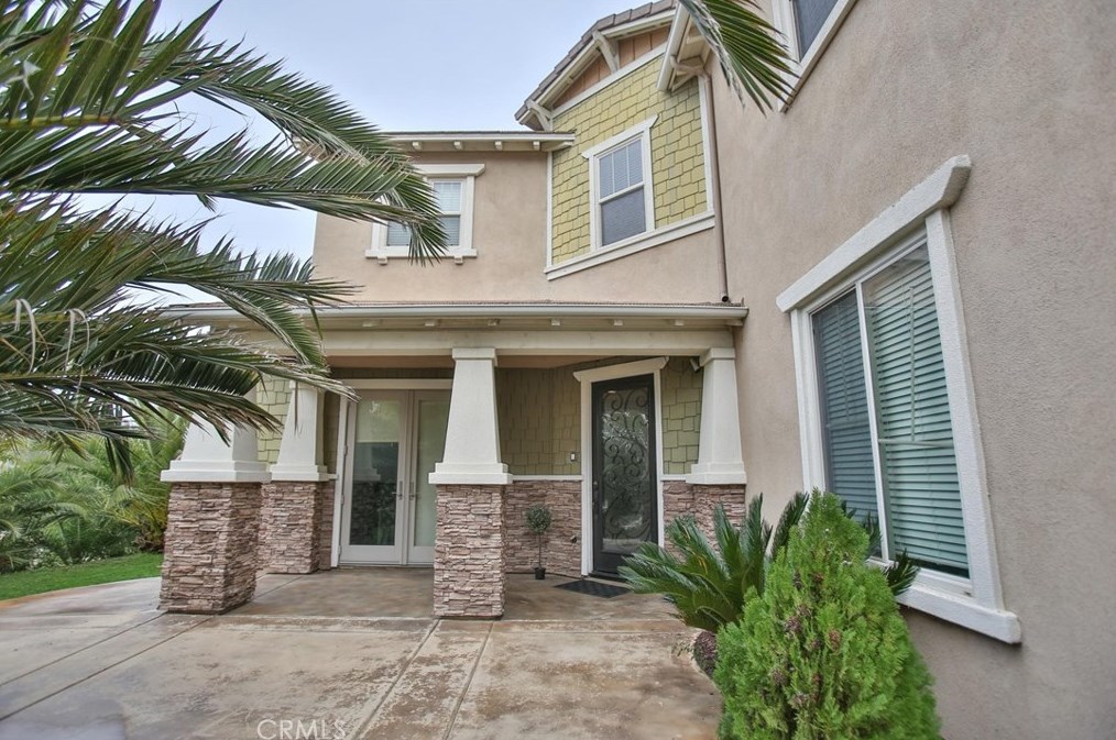 16622 Catalonia Dr, Riverside CA  92504-8701 exterior