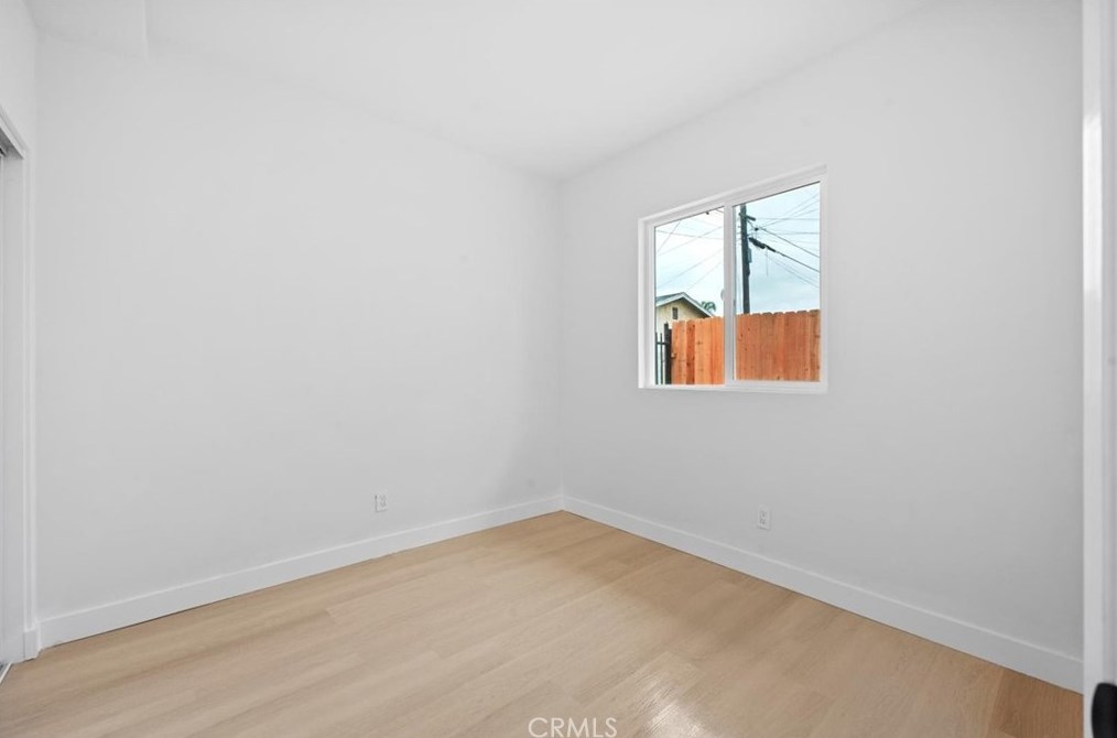 7411 Stanford Ave, Los Angeles CA  90001-2337 exterior