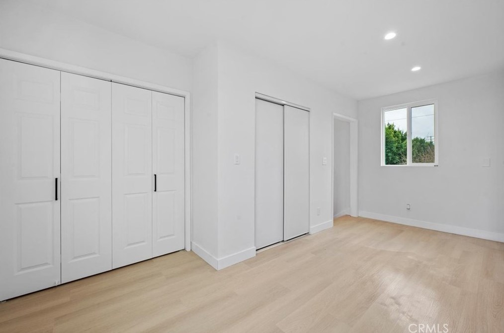 7411 Stanford Ave, Los Angeles CA  90001-2337 exterior