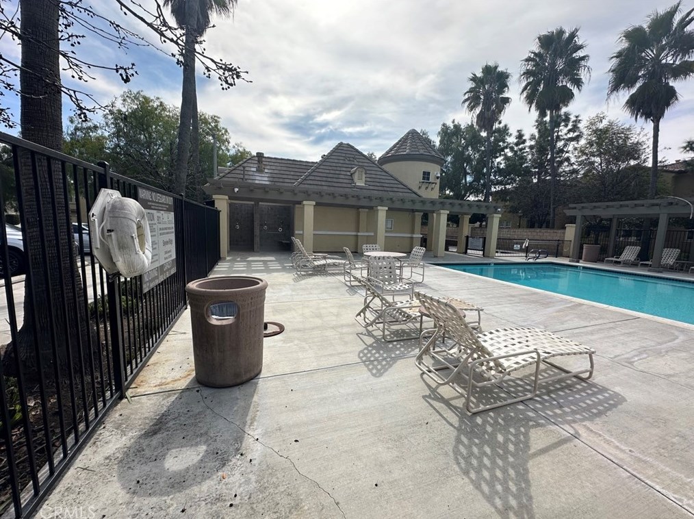 35960 Lindstrand Ave, Murrieta CA  92563-3026 exterior