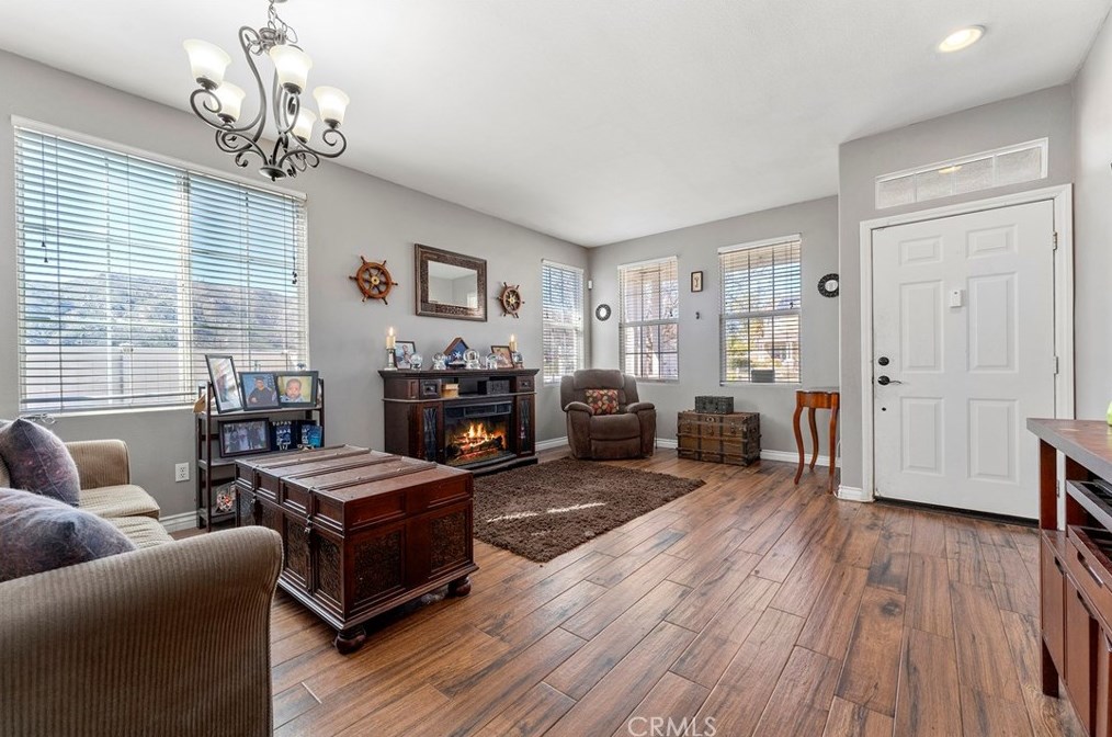 10200 Via Pescadero, Moreno Valley CA  92557-2743 exterior