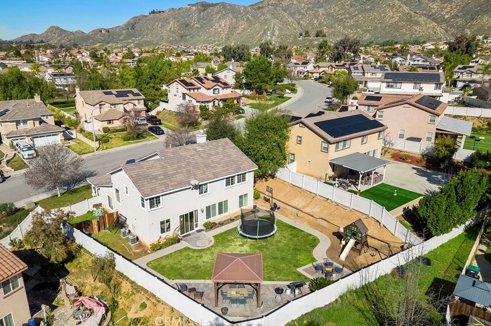 10200 Via Pescadero, Moreno Valley CA  92557-2743 exterior