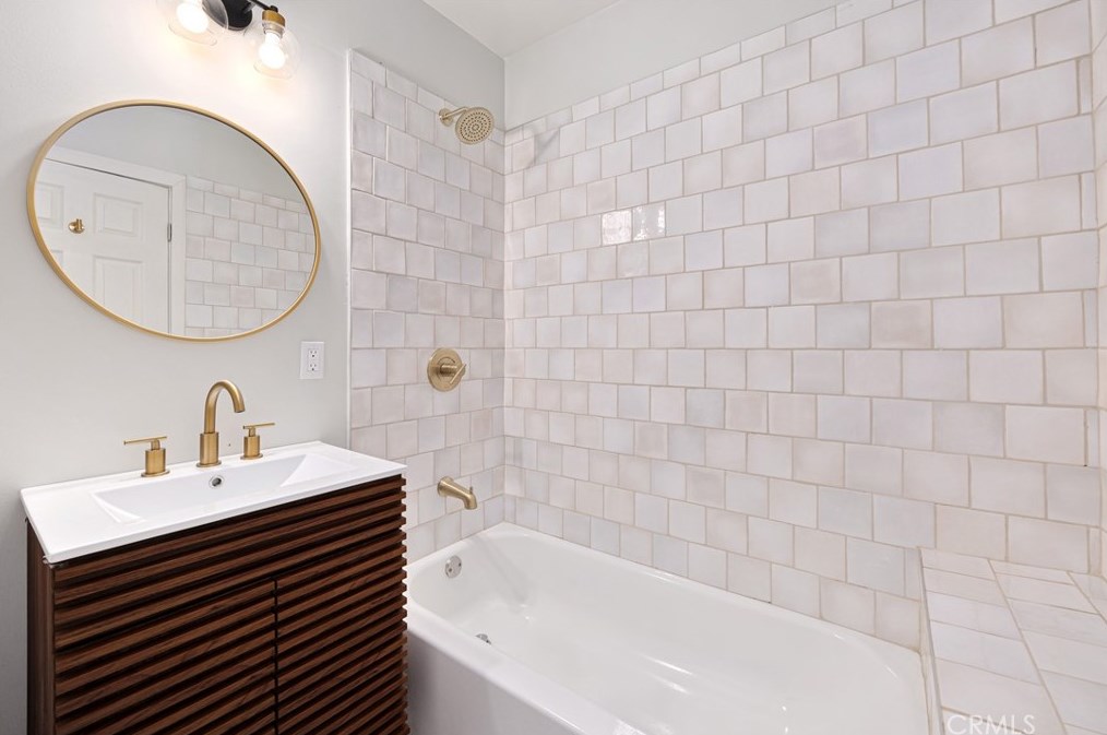 14820 Ibex Ave, Norwalk CA  90650-5939 exterior