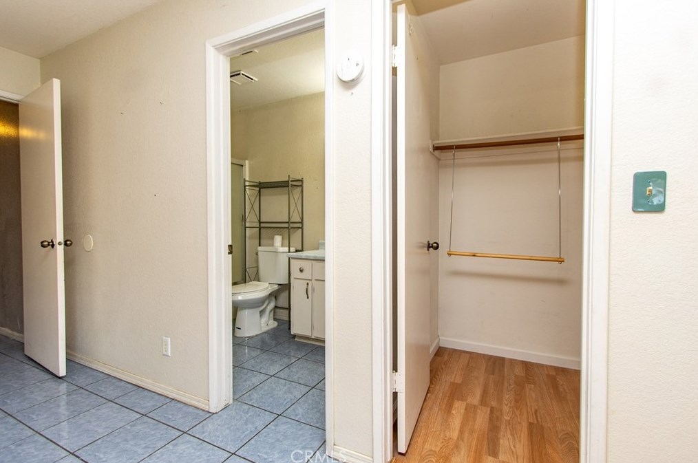 719 Almond Glen Ave, Livingston CA  95334-1875 exterior