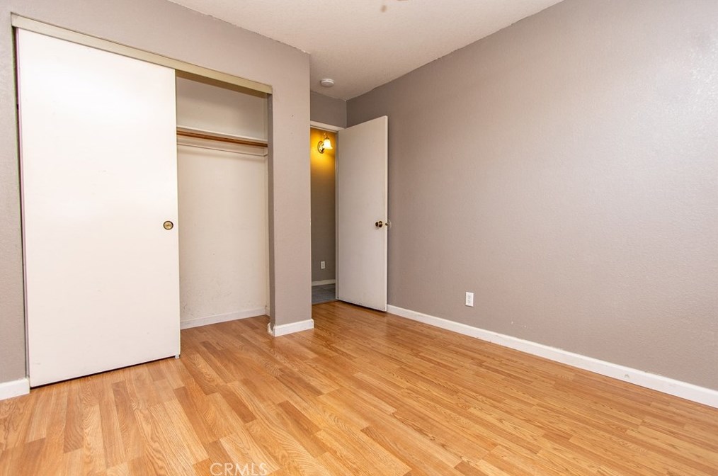 719 Almond Glen Ave, Livingston CA  95334-1875 exterior