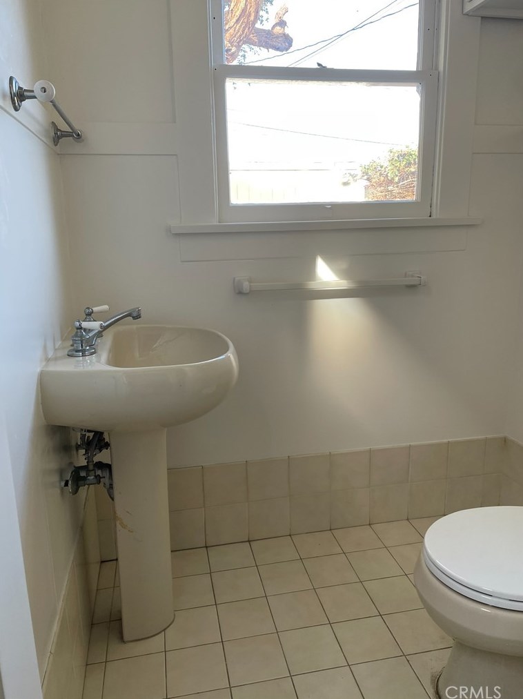 915 Molino Ave, Long Beach CA  90804-4775 exterior