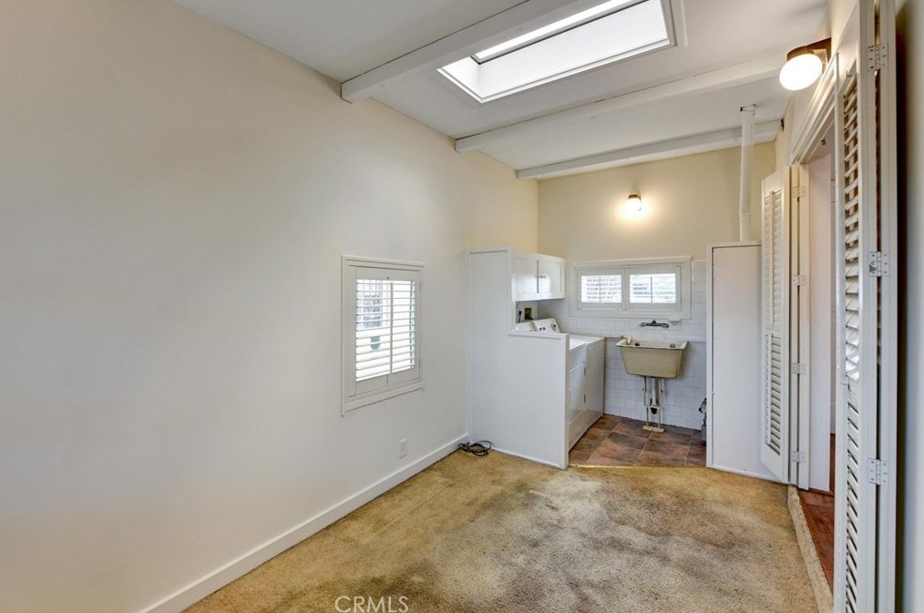915 Molino Ave, Long Beach CA  90804-4775 exterior