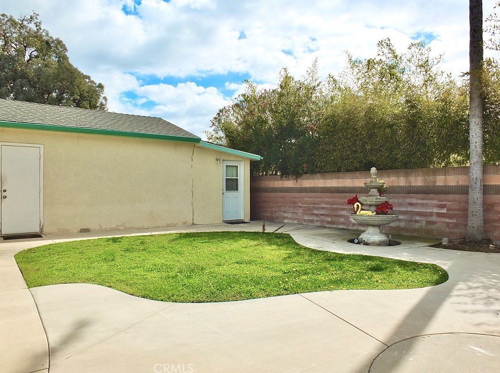 5416 Harvey Way, Long Beach CA  90808-1453 exterior