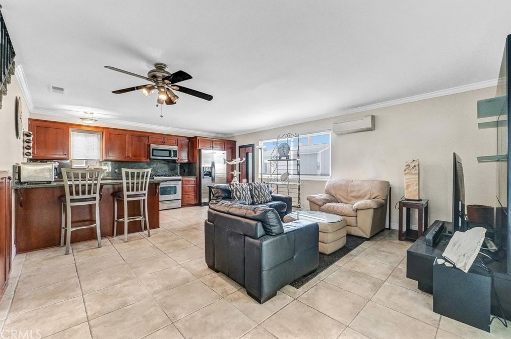 2535 Strong Pl, Anaheim CA  92806-5019 exterior