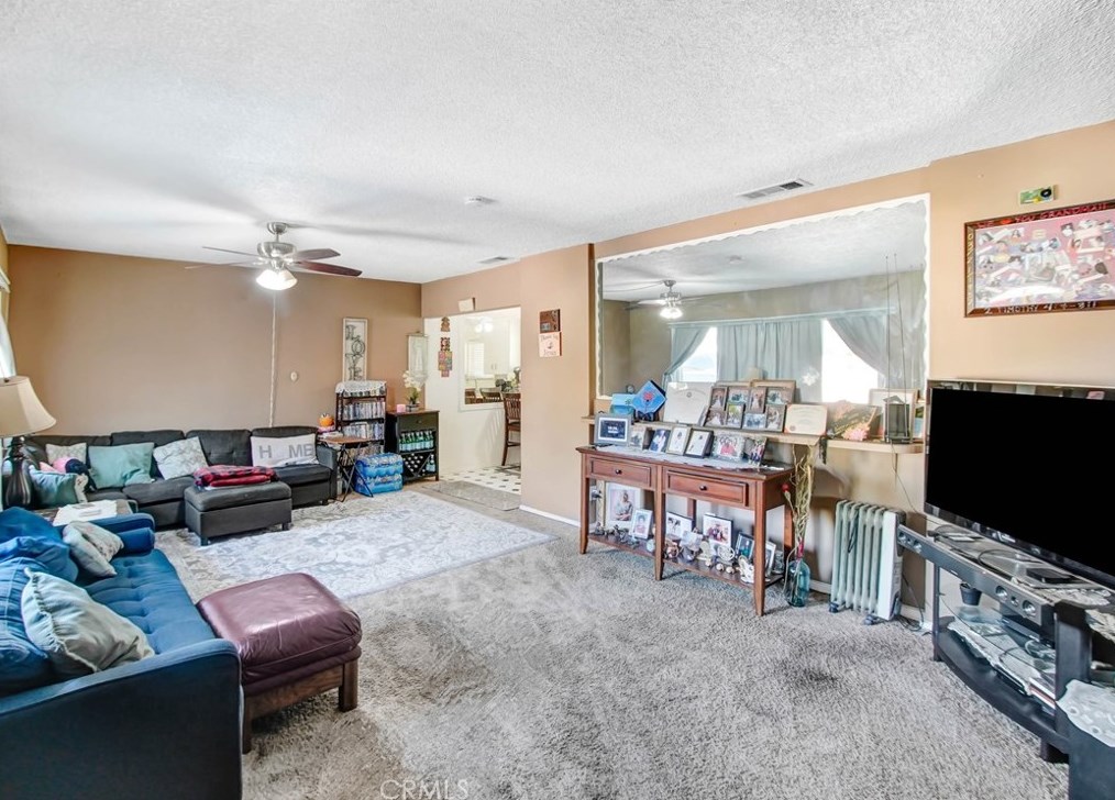 5896 Greenfield Ave, Riverside CA  92506-1927 exterior