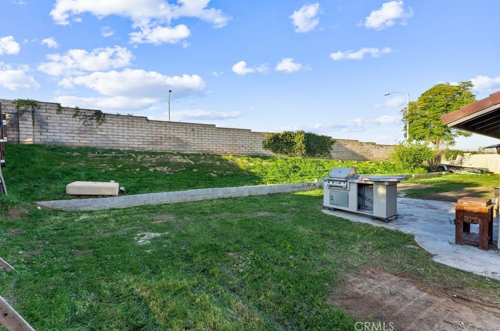 4254 Manx Ct, Riverside CA  92503-3155 exterior