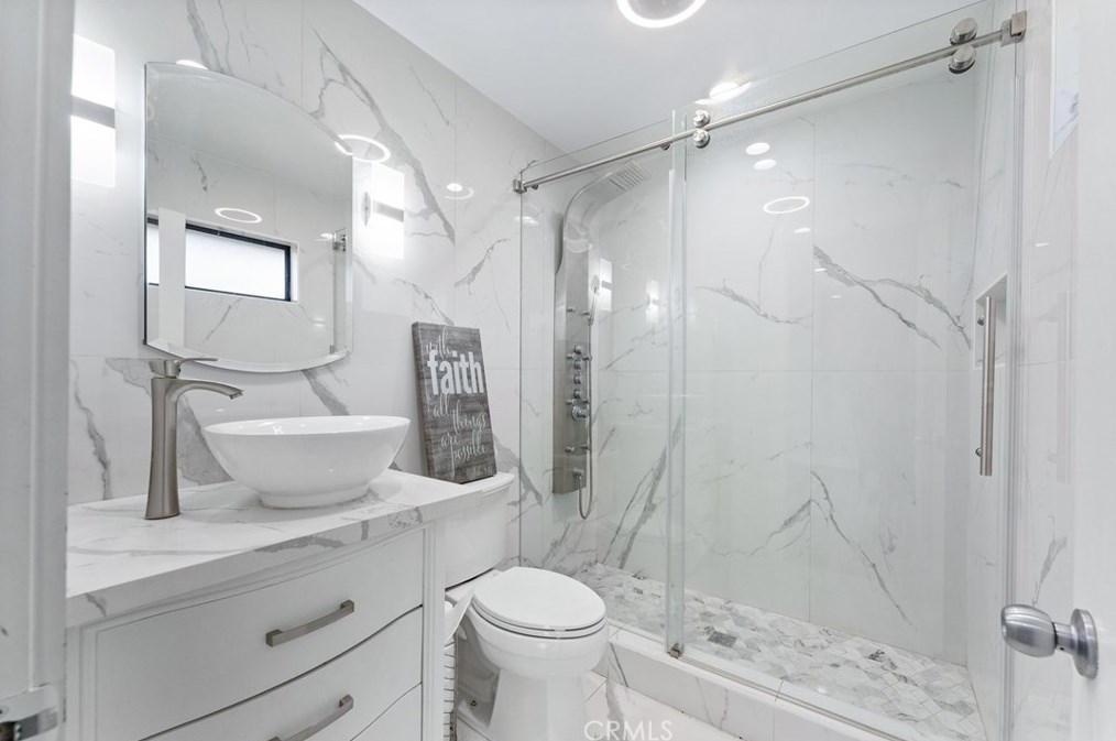 4254 Manx Ct, Riverside CA  92503-3155 exterior