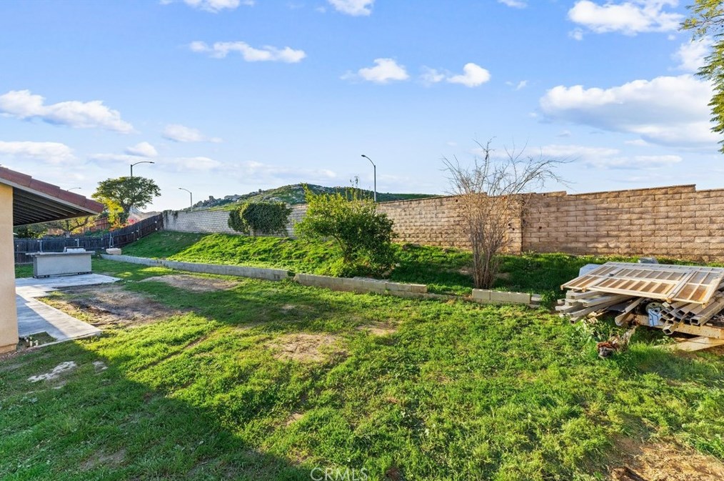 4254 Manx Ct, Riverside CA  92503-3155 exterior