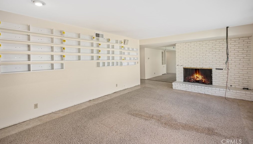 2859 Serang Pl, Costa Mesa CA  92626-4826 exterior