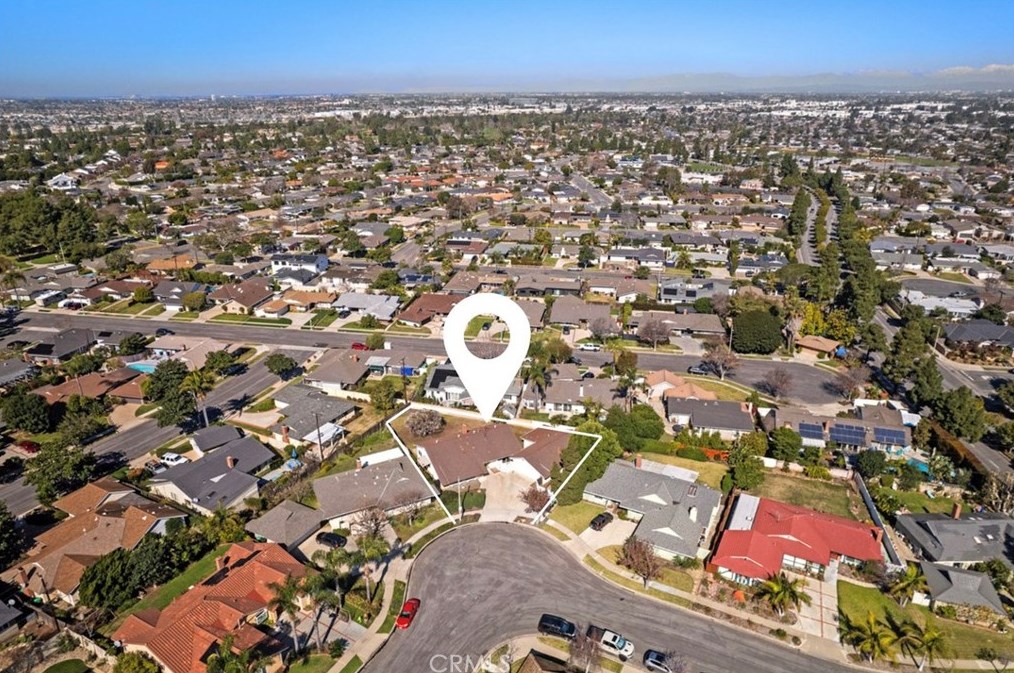 2859 Serang Pl, Costa Mesa CA  92626-4826 exterior