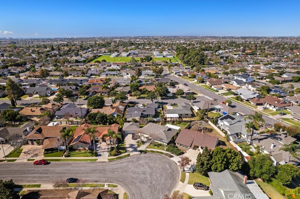 2859 Serang Pl, Costa Mesa CA  92626-4826 exterior