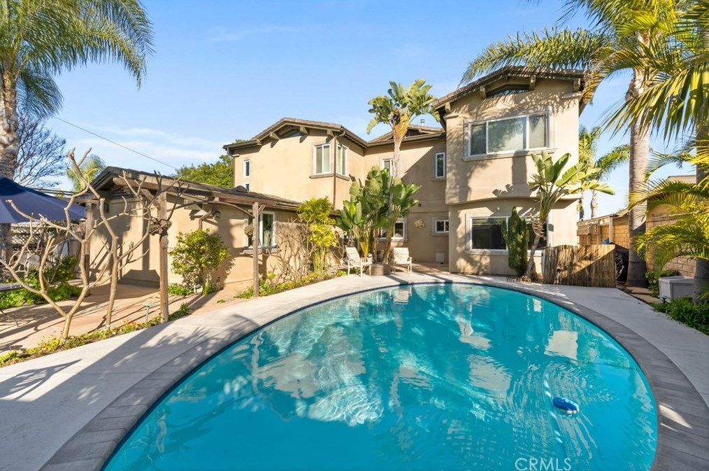 3119 Gibraltar Ave, Costa Mesa CA  92626-2309 exterior