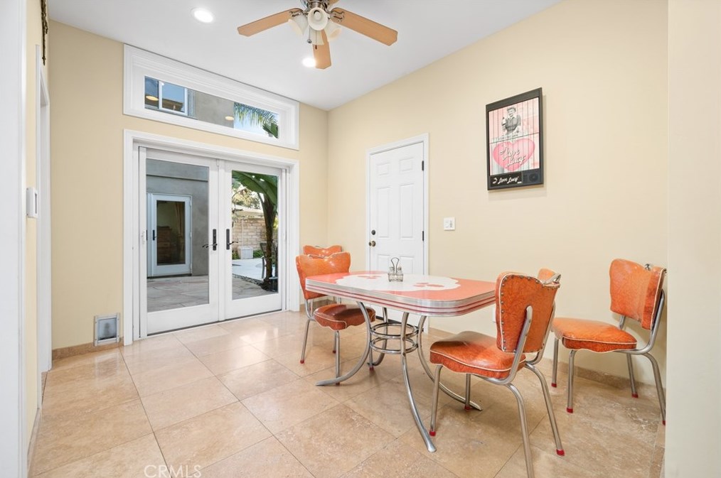 3119 Gibraltar Ave, Costa Mesa CA  92626-2309 exterior