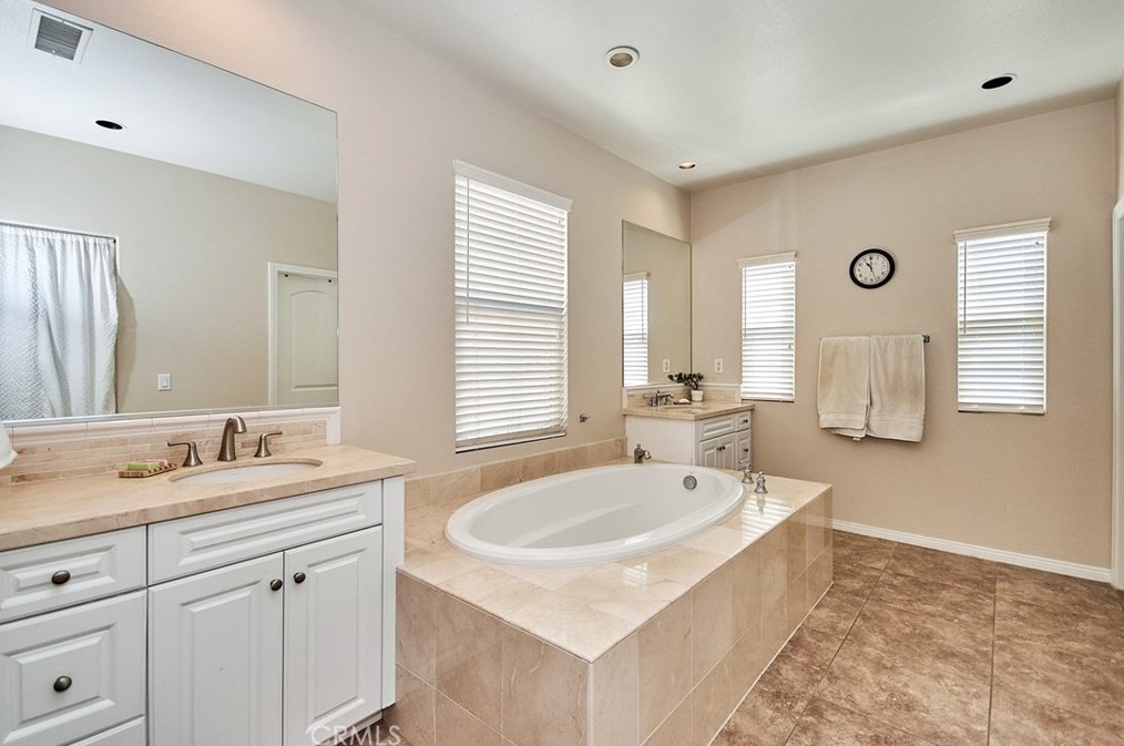 8326 Edgewood St, Chino CA  91708-9325 exterior