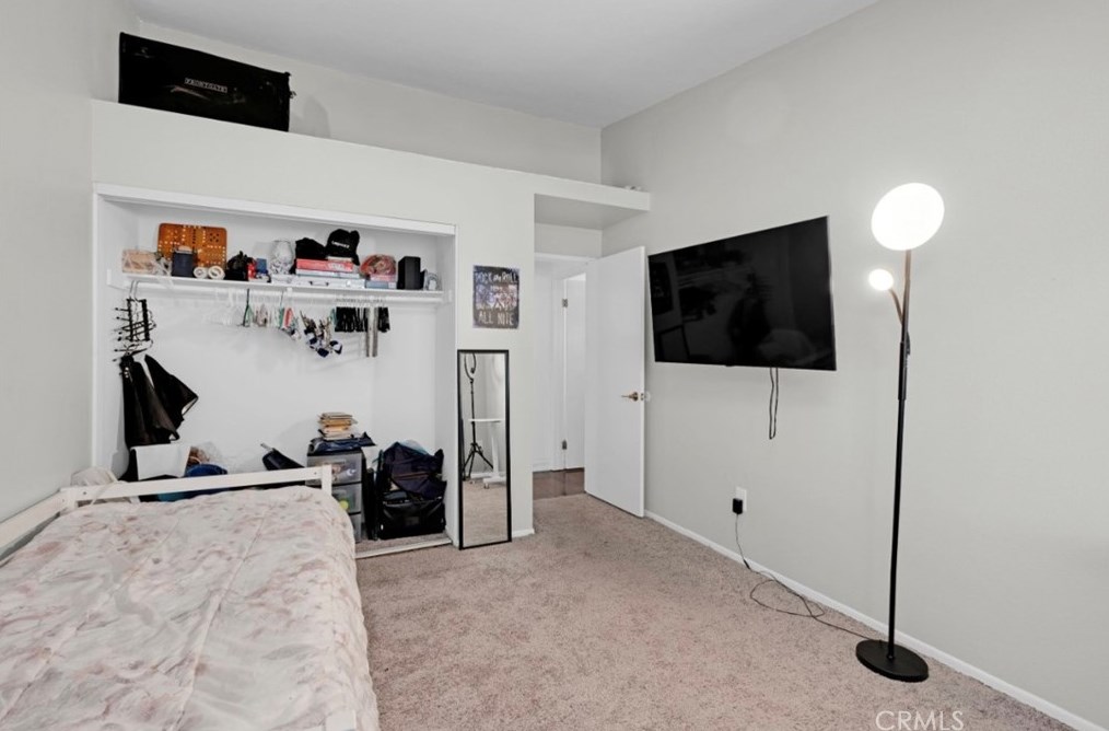 9072 Chaucer Cir, Riverside CA  92503-5739 exterior