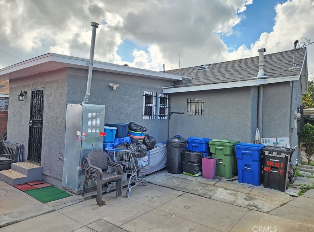 1363 56th St, Los Angeles CA  90011-4832 exterior