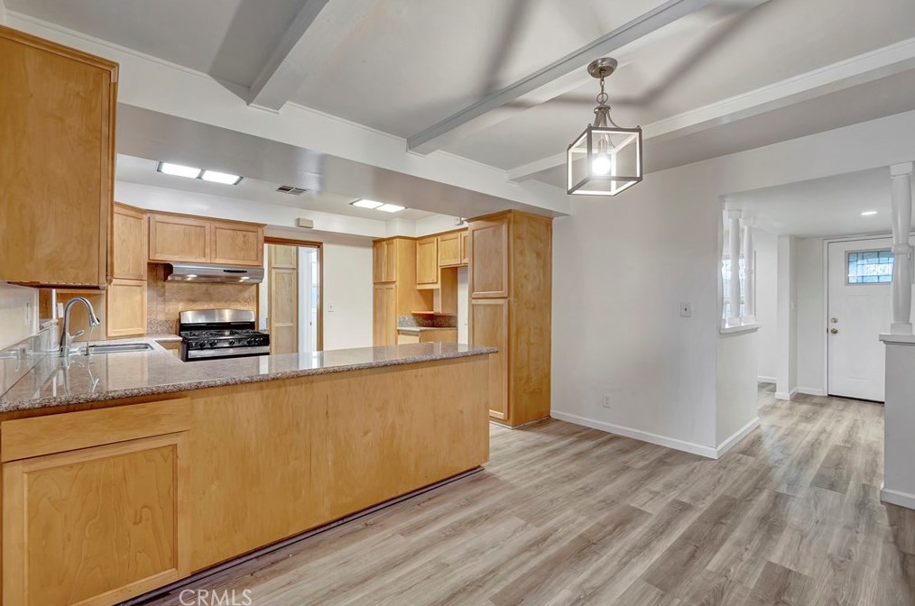 11782 Ardis Dr, Garden Grove CA  92841-2425 exterior