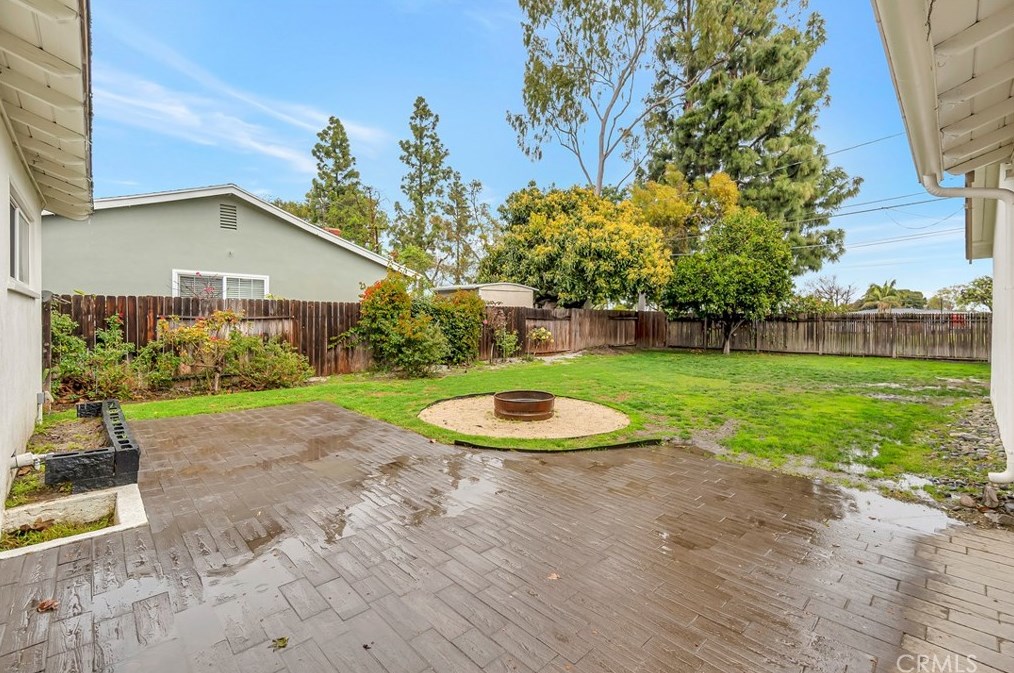 11782 Ardis Dr, Garden Grove CA  92841-2425 exterior