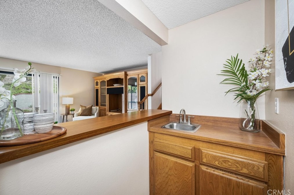 13242 La Quinta St, La Mirada CA  90638-3434 exterior