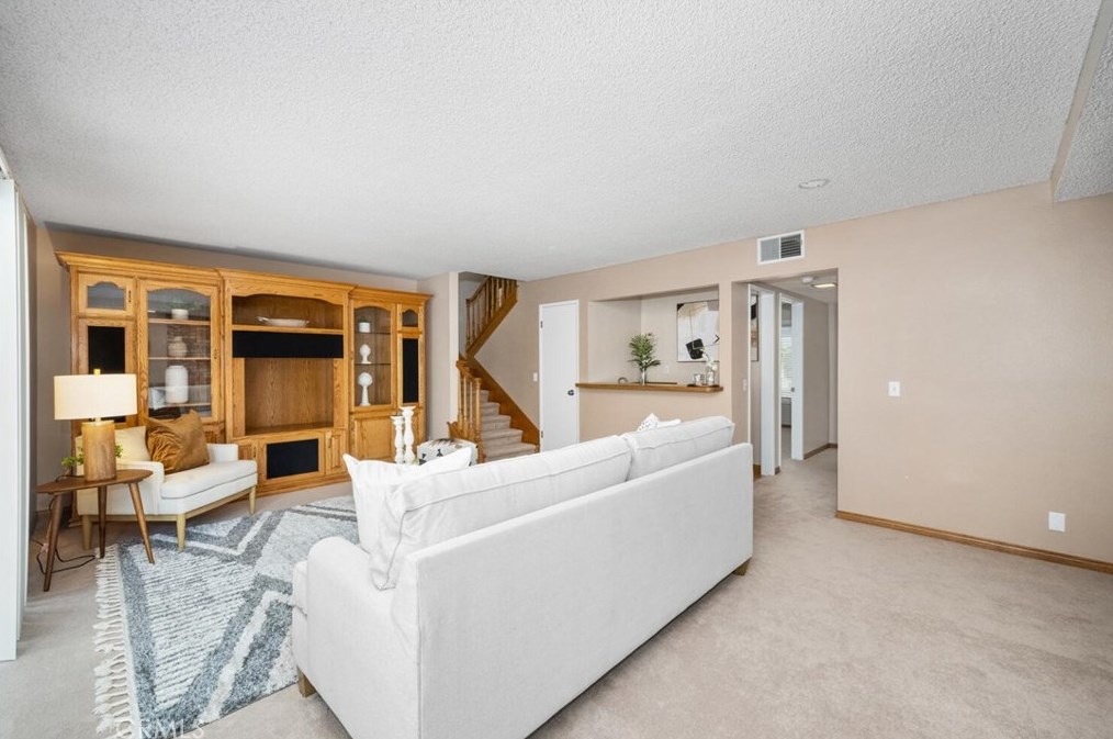 13242 La Quinta St, La Mirada CA  90638-3434 exterior