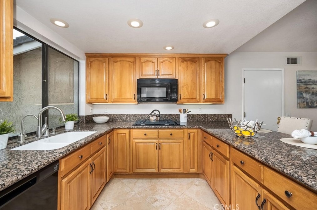 13242 La Quinta St, La Mirada CA  90638-3434 exterior