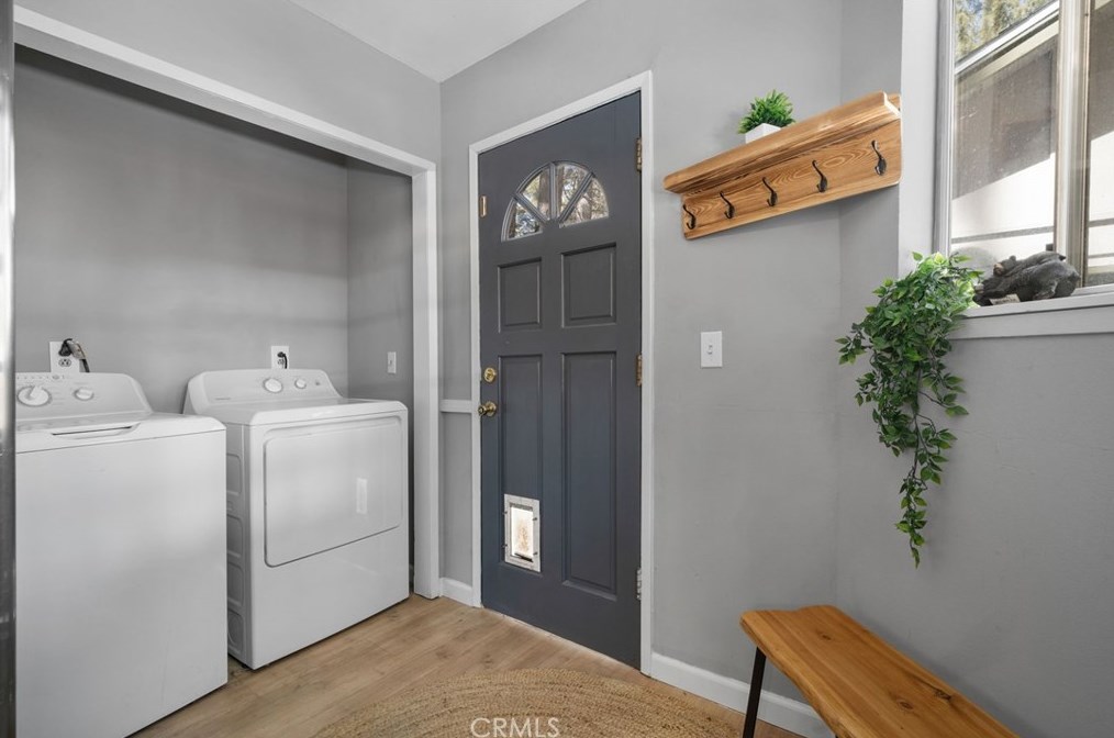 813 Sugarloaf Blvd, Big Bear City CA  92314-9352 exterior