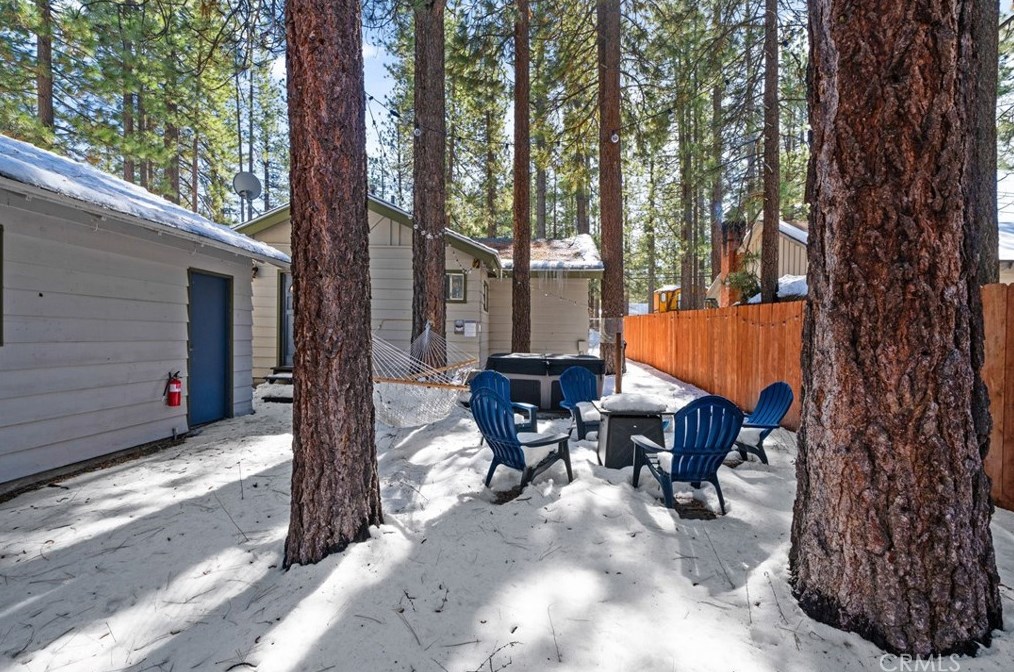 813 Sugarloaf Blvd, Big Bear City CA  92314-9352 exterior