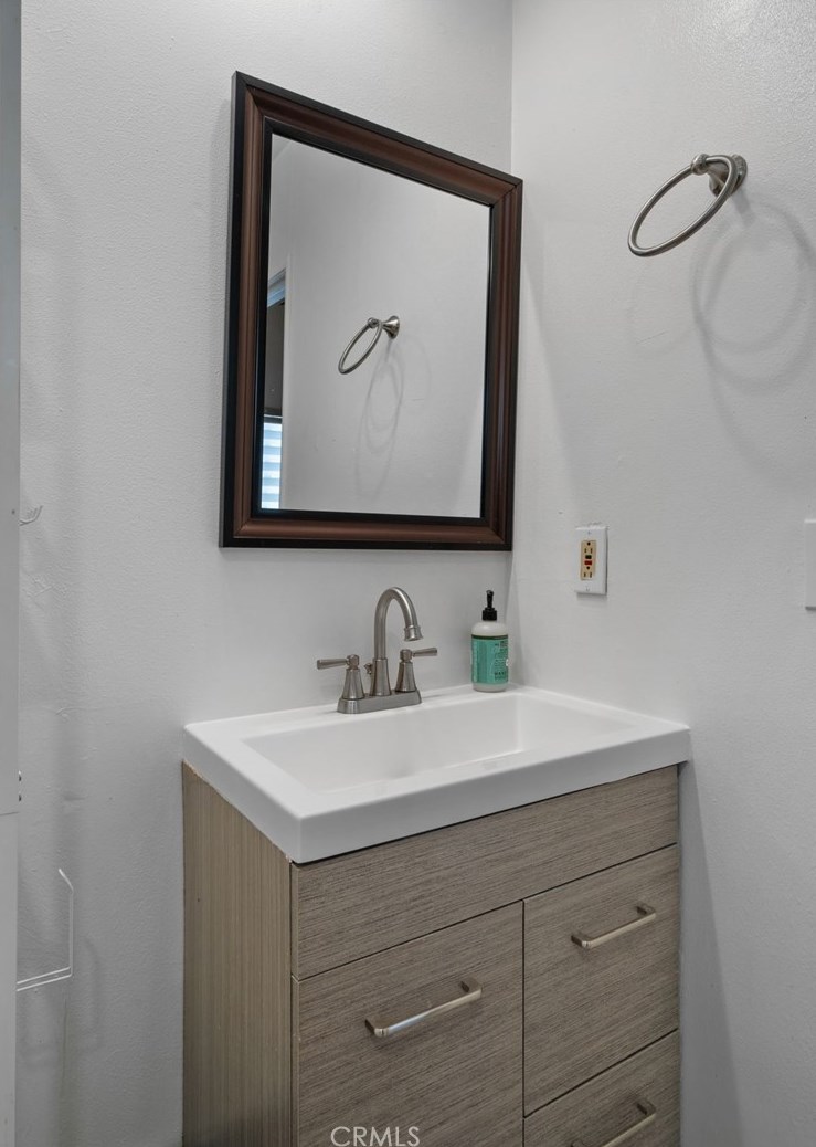 813 Sugarloaf Blvd, Big Bear City CA  92314-9352 exterior