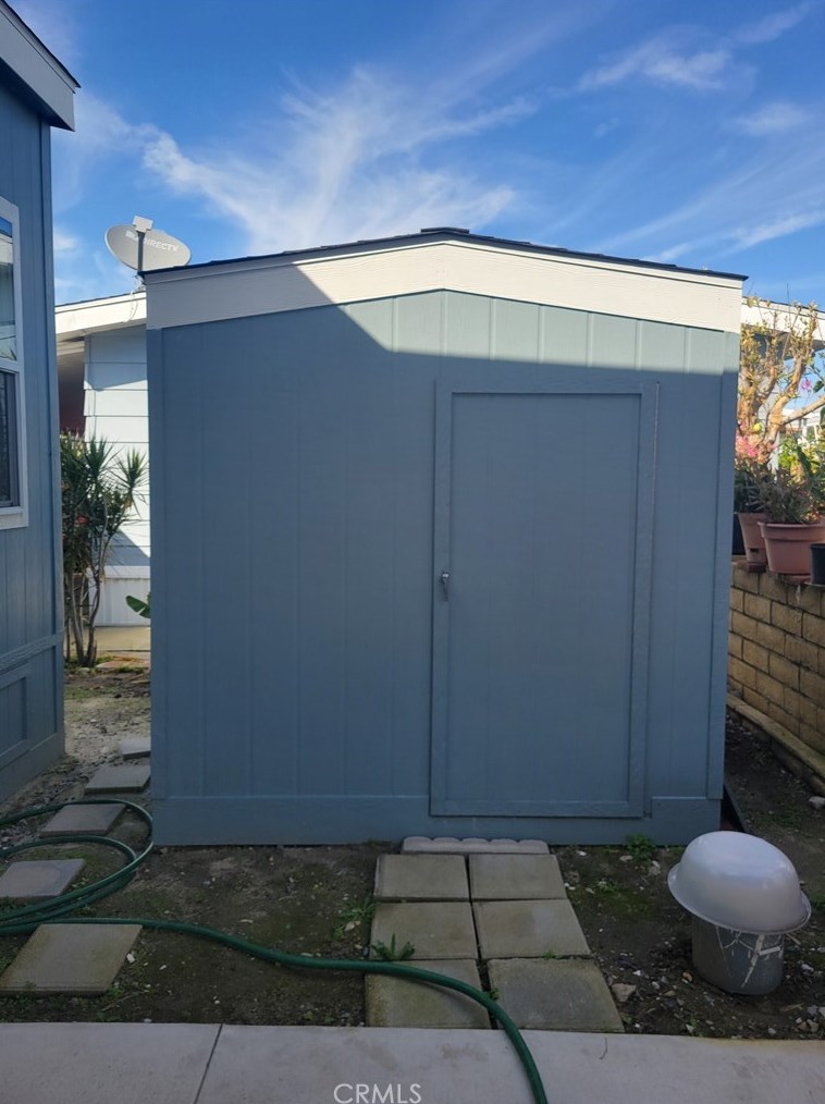 9200 Westminster Blvd, Westminster CA  92683-4741 exterior