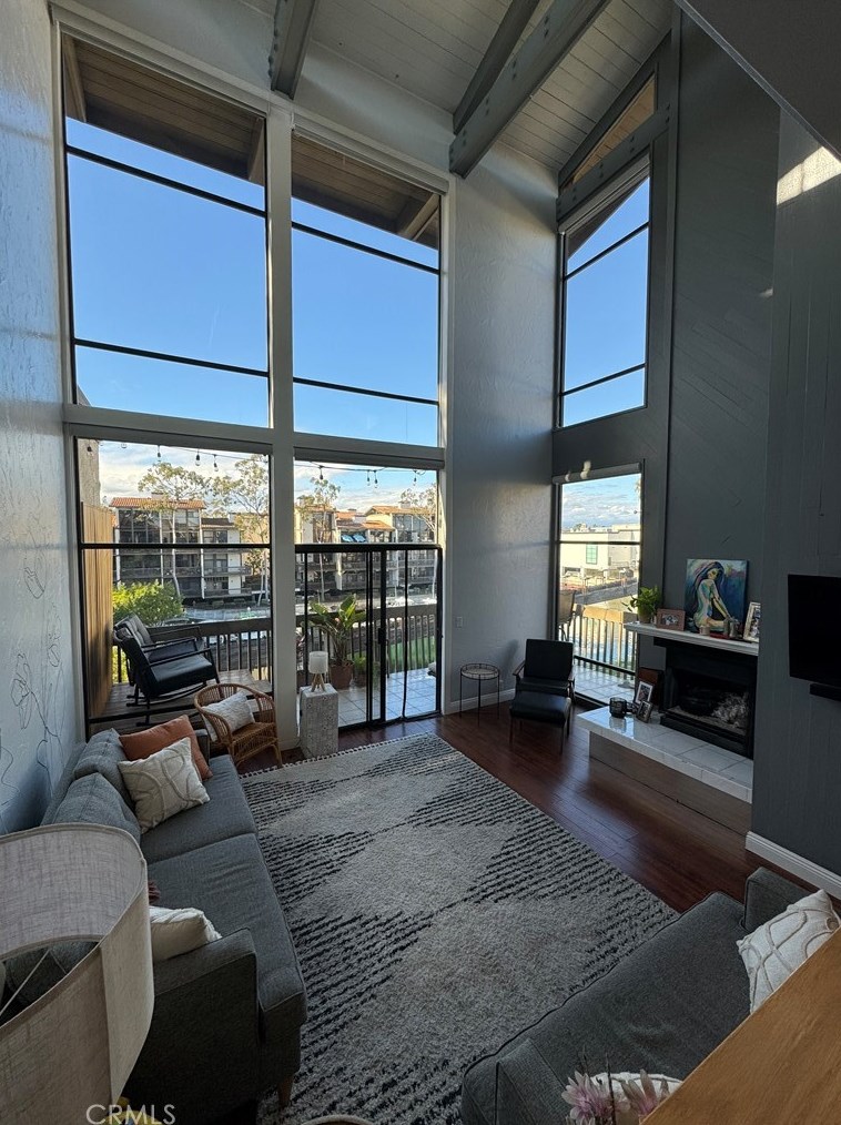 8319 Marina Pacifica Dr, Long Beach CA  90803-3805 exterior