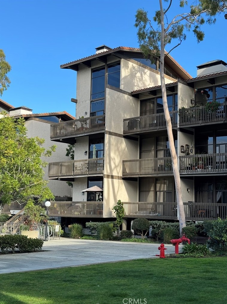 8319 Marina Pacifica Dr, Long Beach CA  90803-3805 exterior