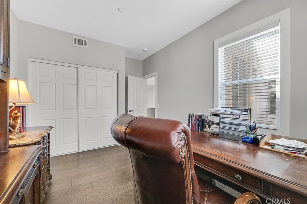 10 Waterside Cv, Buena Park CA  90621-1664 exterior
