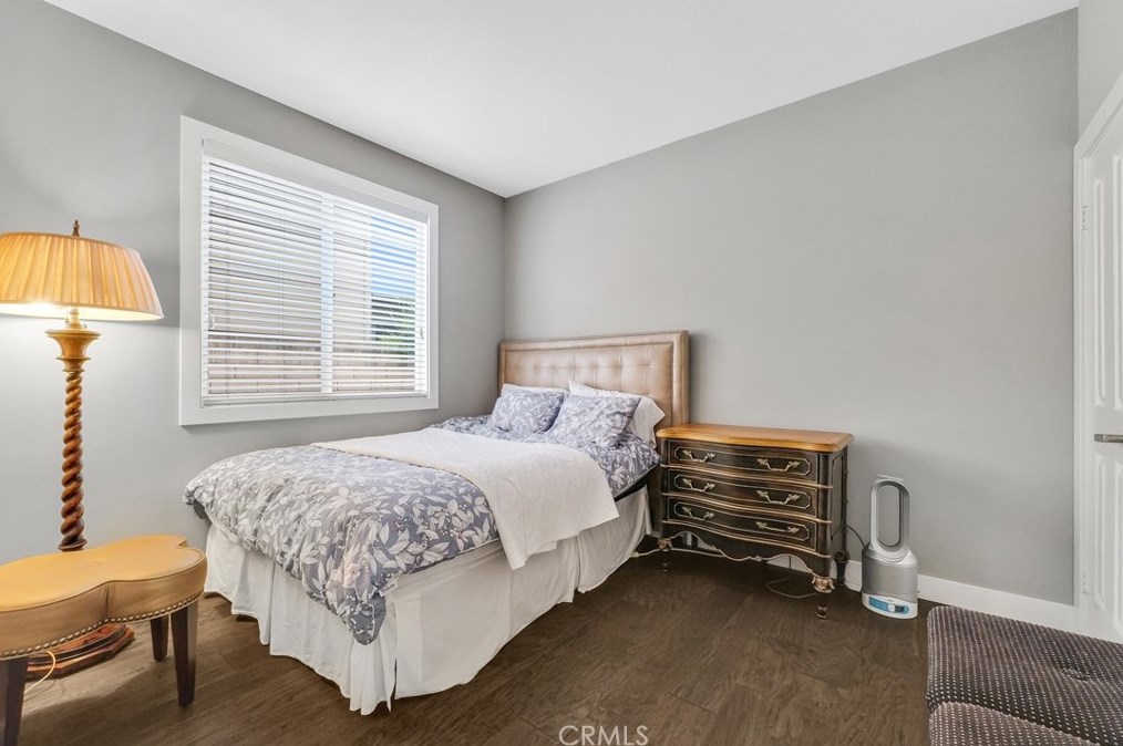 10 Waterside Cv, Buena Park CA  90621-1664 exterior