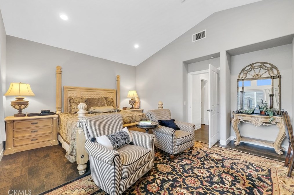 10 Waterside Cv, Buena Park CA  90621-1664 exterior