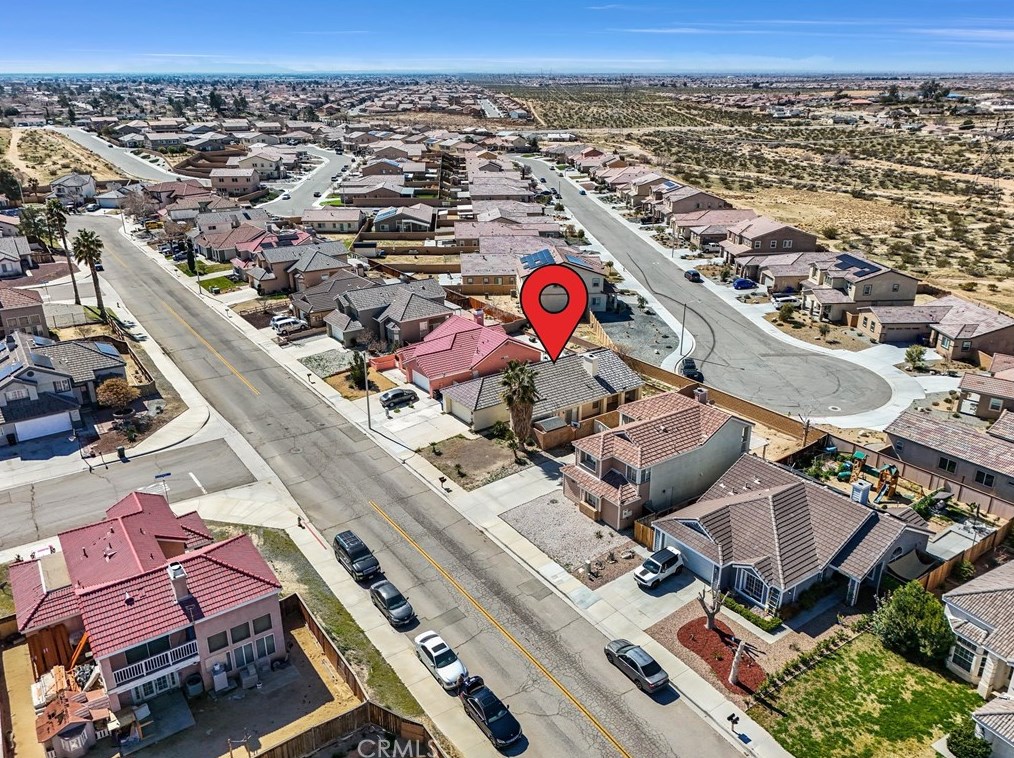 16352 Manchester St, Victorville CA  92394-1588 exterior