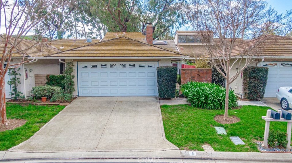 6 Hawthorn, Irvine CA  92612-2331 exterior
