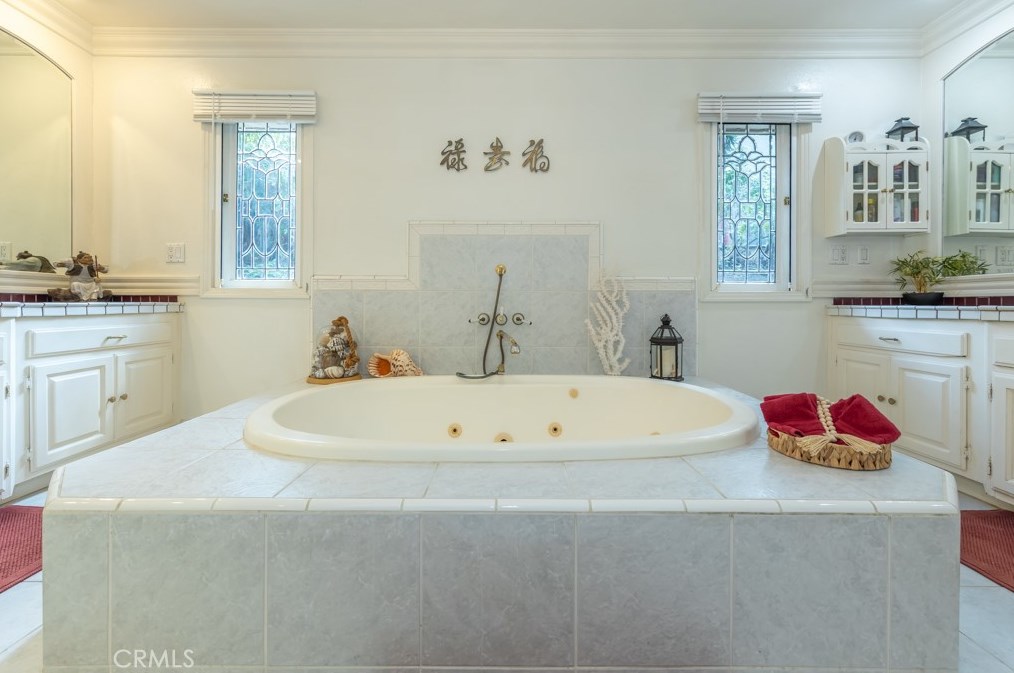 255 Owens Dr, Anaheim CA  92808-1327 exterior