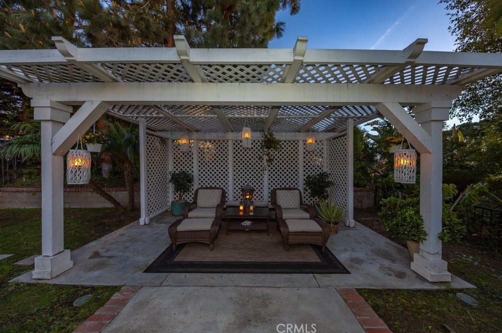 255 Owens Dr, Anaheim CA  92808-1327 exterior