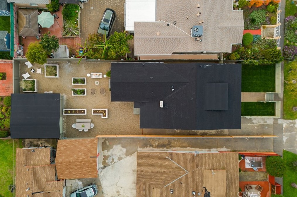 3912 Seneca Ave, Los Angeles CA  90039-1639 exterior